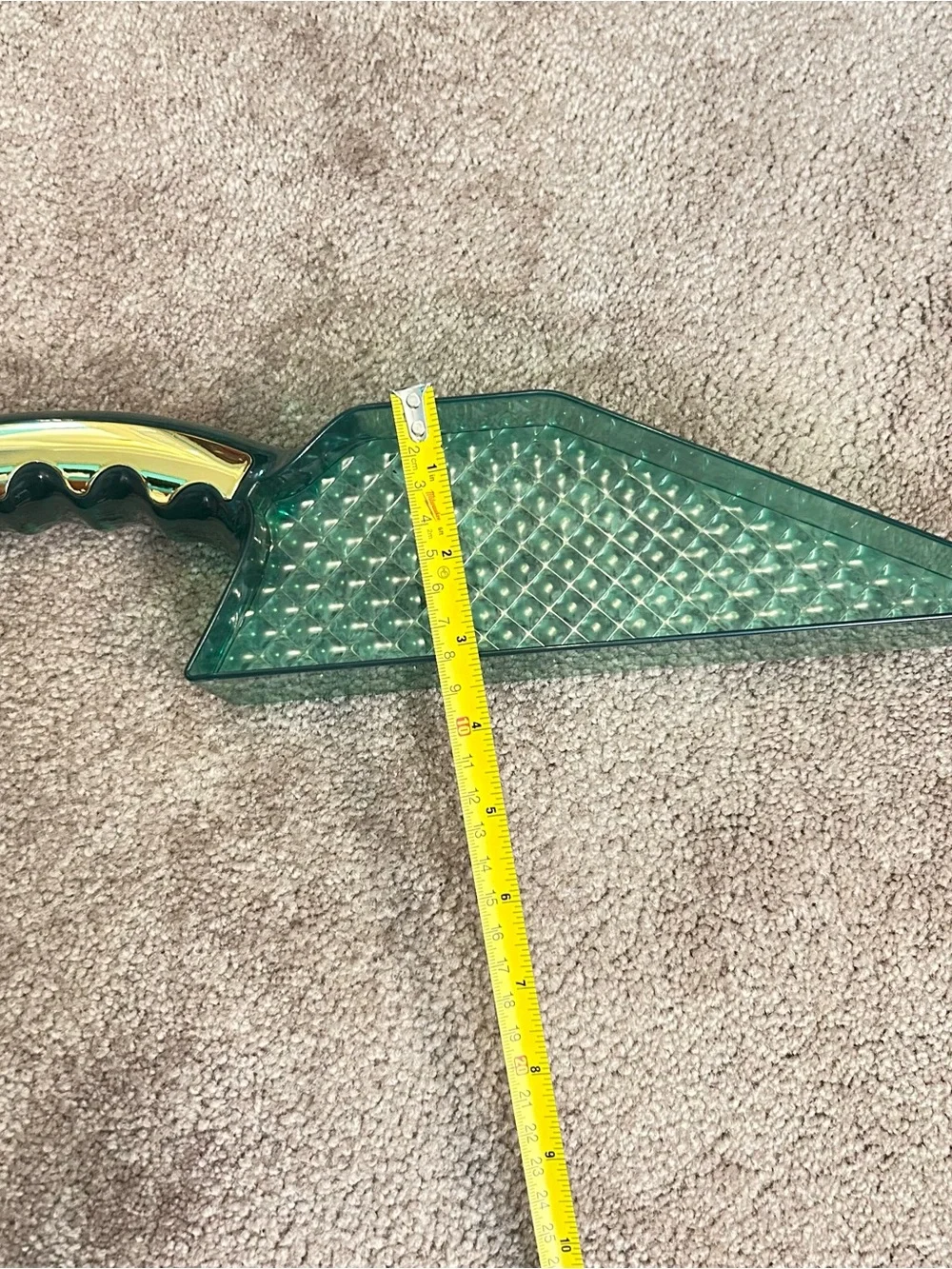 Mattress Lifter Tool Changing Bed Sheets Easer Green & Gold Translucent Plastic.